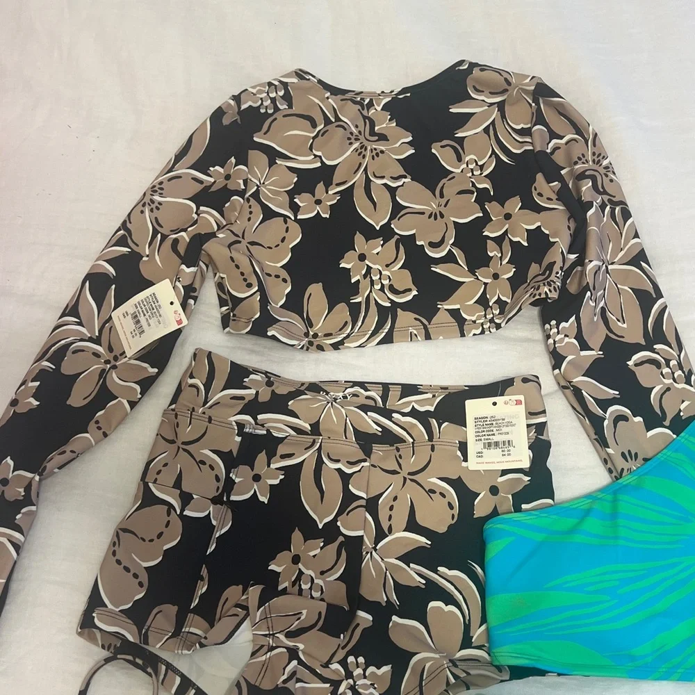 NWT Roxy Swim Bundle - Picture 7 of 7